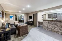Super 8 by Wyndham Spirit Lake/Okoboji Hotels in Okoboji