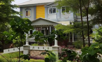 Hotel O Subur