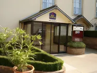 Hôtel de Brunville & Spa Hotel dekat Bayeux's Train Station