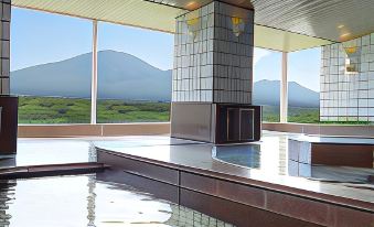 Villa Kitakaruizawa L Wing