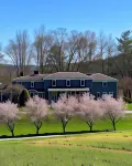 37 Oak Ridge House Hotels in Delmar Township