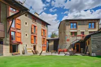 Cal Marrufès Hotels in Llivia