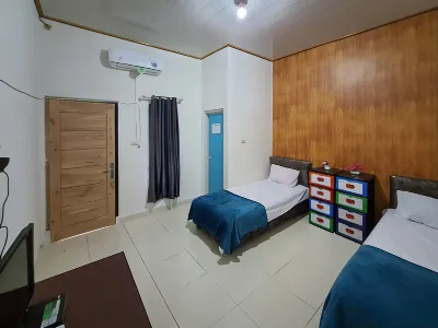 RedDoorz Syariah @ Labuhan Maringgai Lampung Hotel dekat Lapangan SMANSAWARA Way Jepara
