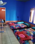 Homestay Sawarna Indah Hotel di Bayah
