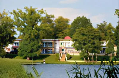 Hotel am Untersee Hotel dekat Kutschenmuseum Neustadt Dosse