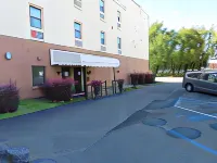 St Charles Hotel Downtown Hudson Hotels in Hudson