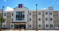 Motel 6 Eagle Pass, TX - Lakeside