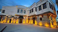 Four Mansions Hotel