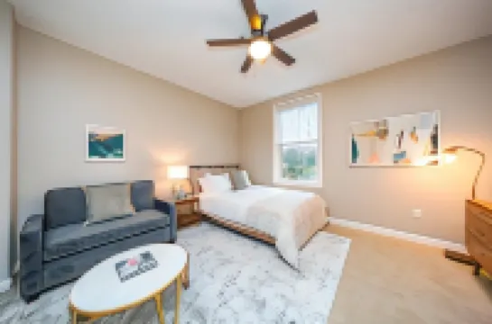 Mint House Nashville - Hillsboro Village Hotels near Adventure Science Center