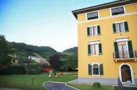 B&B Mikeme Hôtels à : Carrare
