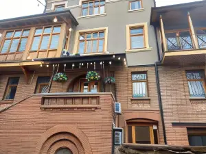 Tbili SI Metekhi Boutique Hotel