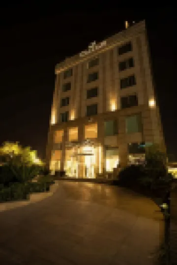 Clarens Hotel โรงแรมใกล้สถานี Huda City Centre