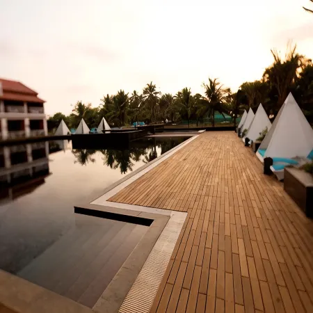 Planet Hollywood Beach Resort Goa