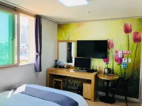 Hotel Joy Near Camp Humphres
