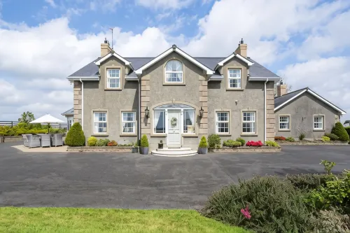 Drum Manor Hotels in Lisburn