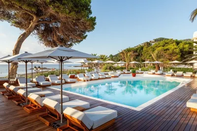 Hotel Riomar, Ibiza, a Tribute Portfolio Hotel Các khách sạn gần Bus Station Santa Eularia