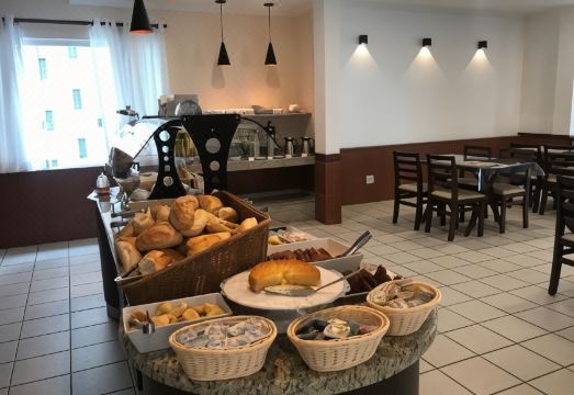 호텔 아라구아이아 외관 또는 객실