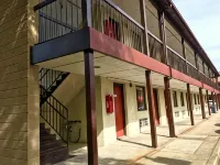 Red Carpet Inn Norwalk