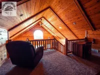Very Secluded Beautiful Cabin!! Watch The Wildlife And Star Gaze From The Deck!! Hotel a Freeman