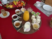 Château de Varambon - Chambres d'hôtes et séminaires d'Entreprise - Bed and Breakfasts
