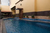 Hotel Rincón Real Suites - piscina