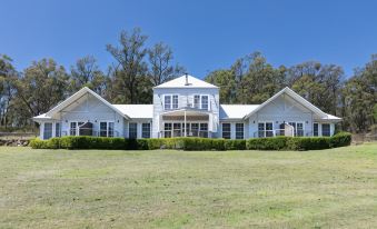 Brokenback Views Country Estate Hunter Valley
