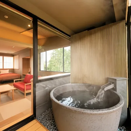 Hakone Fuga (Adult Only)