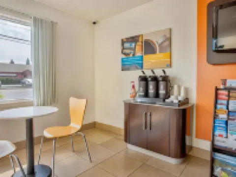 Motel 6 Salem, or - Expo Center Hotels in Salem