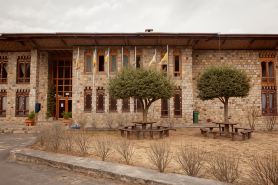 Hotel Ugyenling