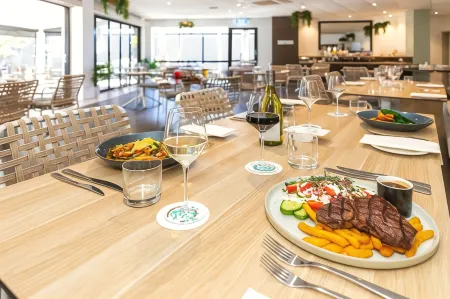 Coral Cay Resort Отели в г. Маккай