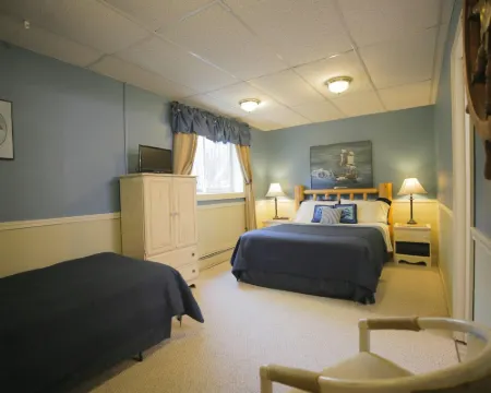 Jewel Lake Bed and Breakfast Hotels in Anchorage