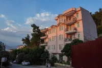 Pembe KÖŞK Apart Otel Hôtels à : Keçiler