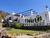Quartara Boutique Hotel Hotéis em Panarea