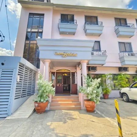 Casa Leticia Business Inn