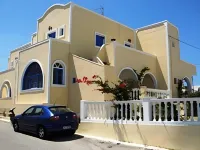 Anna's - 2-Star