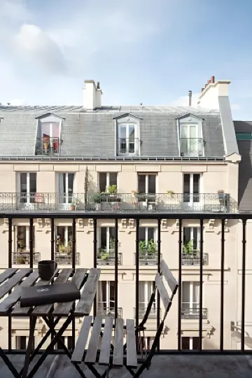 巴黎聖路易皮加勒飯店（地鐵2/12號線）