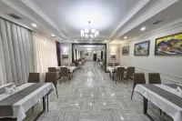 Osh Grand Hotel Chavo
