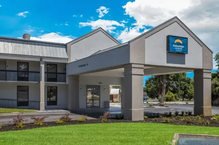 Suburban Studios Hinesville - Fort Stewart Area