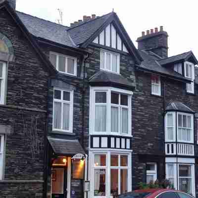 3 Cambridge Villas Hotel Exterior