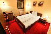 Hotel Zodiak