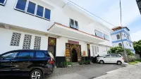 BALI BOBO HOSTEL Các khách sạn gần STIKOM Bali Kampus II Jimbaran