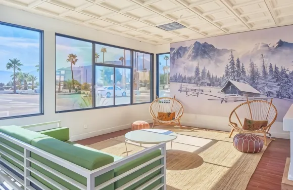 加州太陽與水礦泉水療酒店