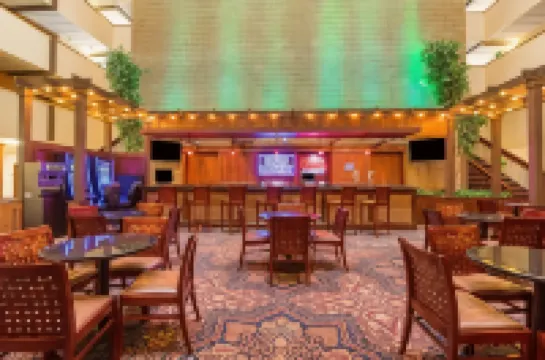 คลาเรียน โฮเทล คอนเวนชั่น เซ็นเตอร์