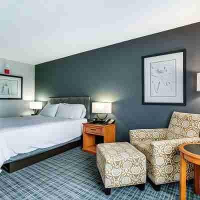 Hilton Garden Inn Louisville Airport Rooms