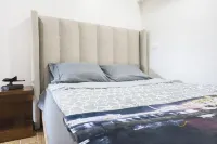 Divers Paradise NEW 2 Bedroom Condo w/Rooftop Pool