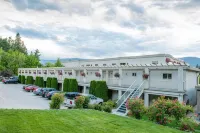 Hilltop Inn - Salmon Arm