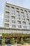 Hotel Veritas Grand - 2 звезды