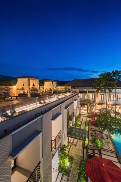 屋外プール パドマサリ リゾート ロビナの写真