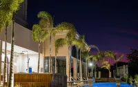 Class Hotel Piracicaba - Pools