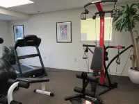 Baymont by Wyndham Wichita East - Gym